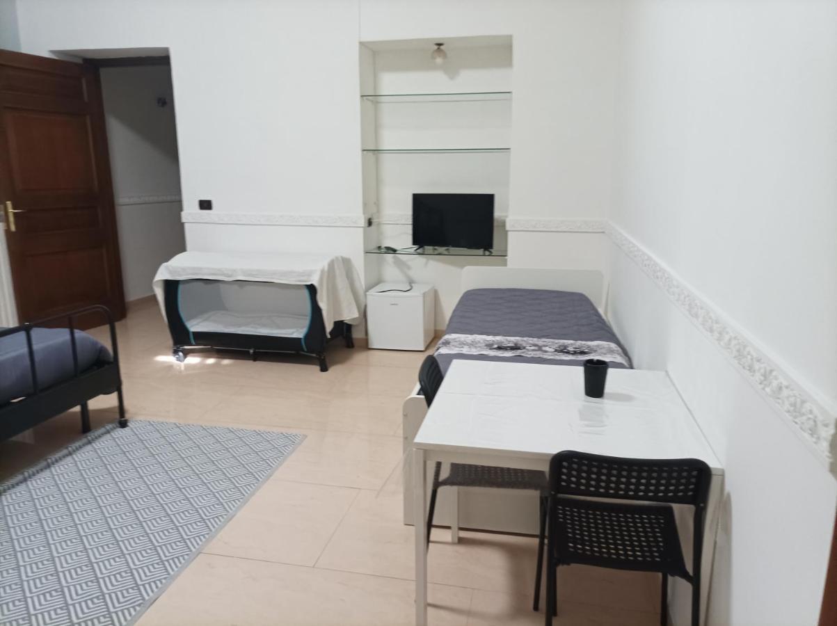 B&B Nancy Napoli Eksteriør billede